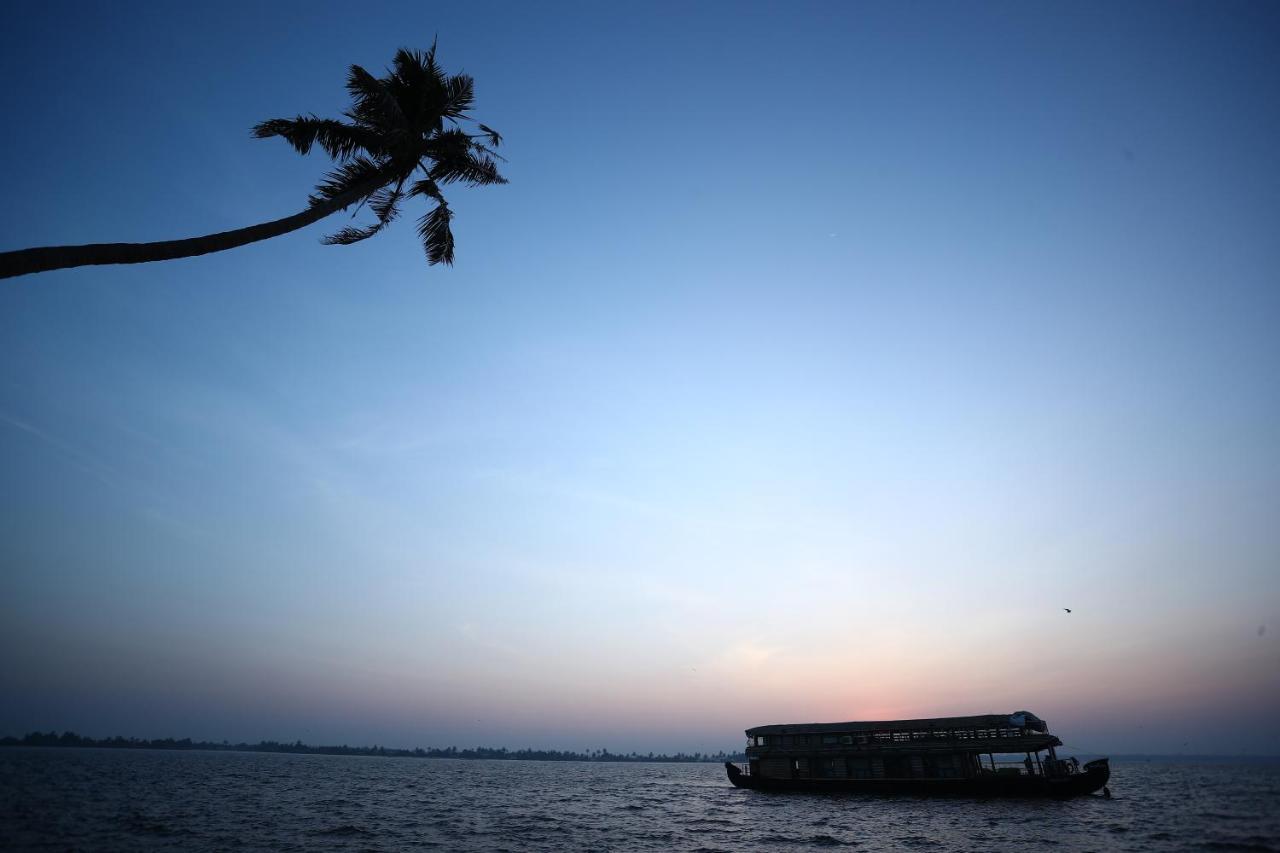 Hotel Beach Paradise Day Cruise Houseboat - Vaccinated Staff Alappuzha Esterno foto