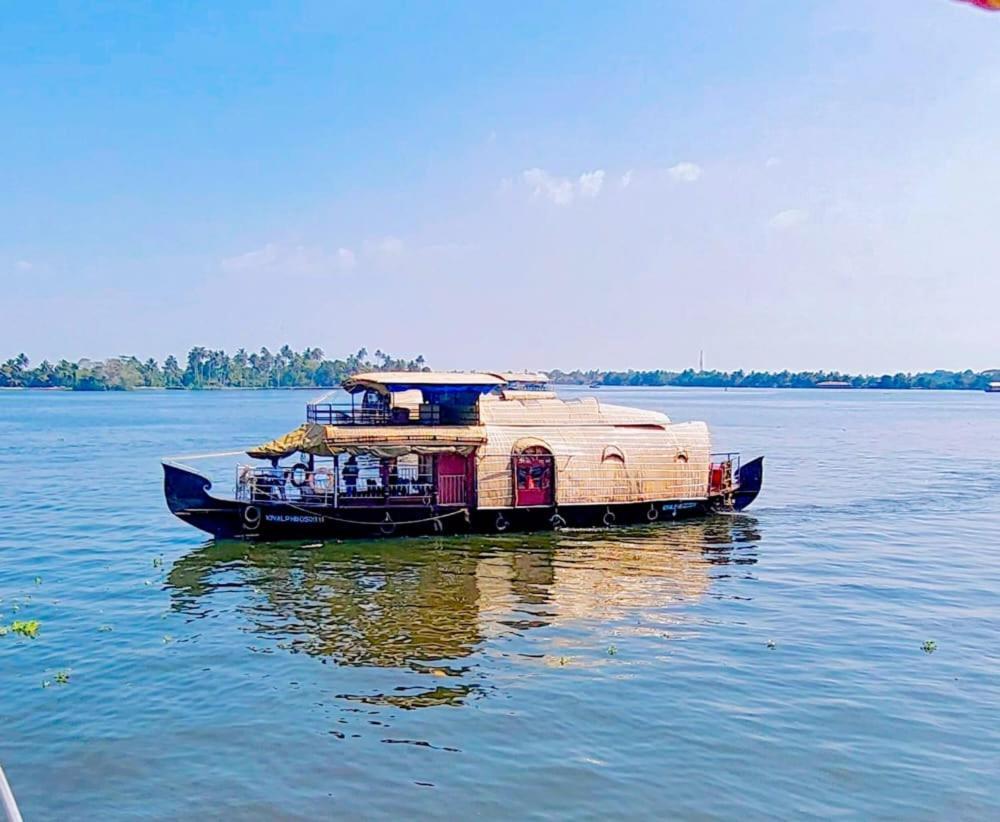 Beach Paradise Day Cruise Houseboat Alappuzha Esterno foto