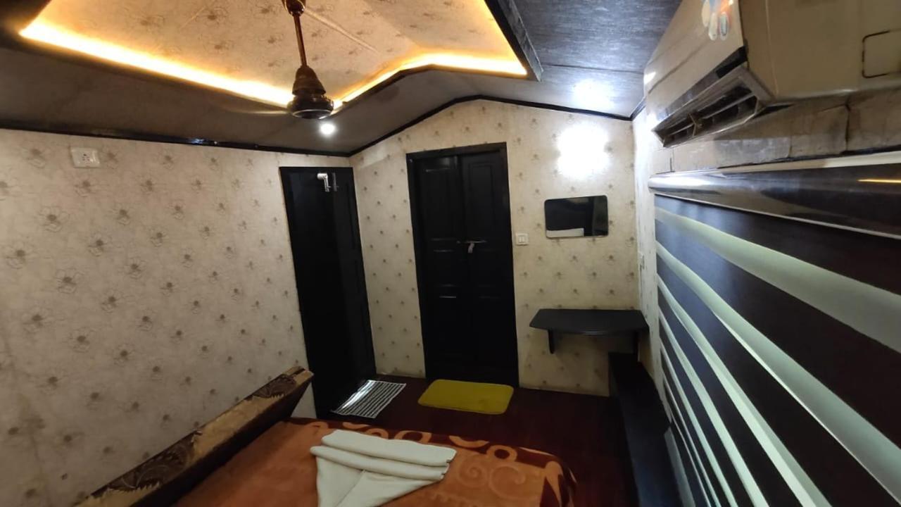 Hotel Beach Paradise Day Cruise Houseboat - Vaccinated Staff Alappuzha Esterno foto