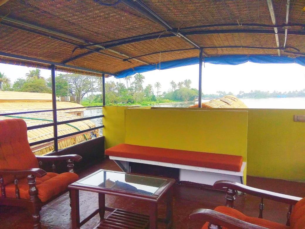 Beach Paradise Day Cruise Houseboat Alappuzha Esterno foto