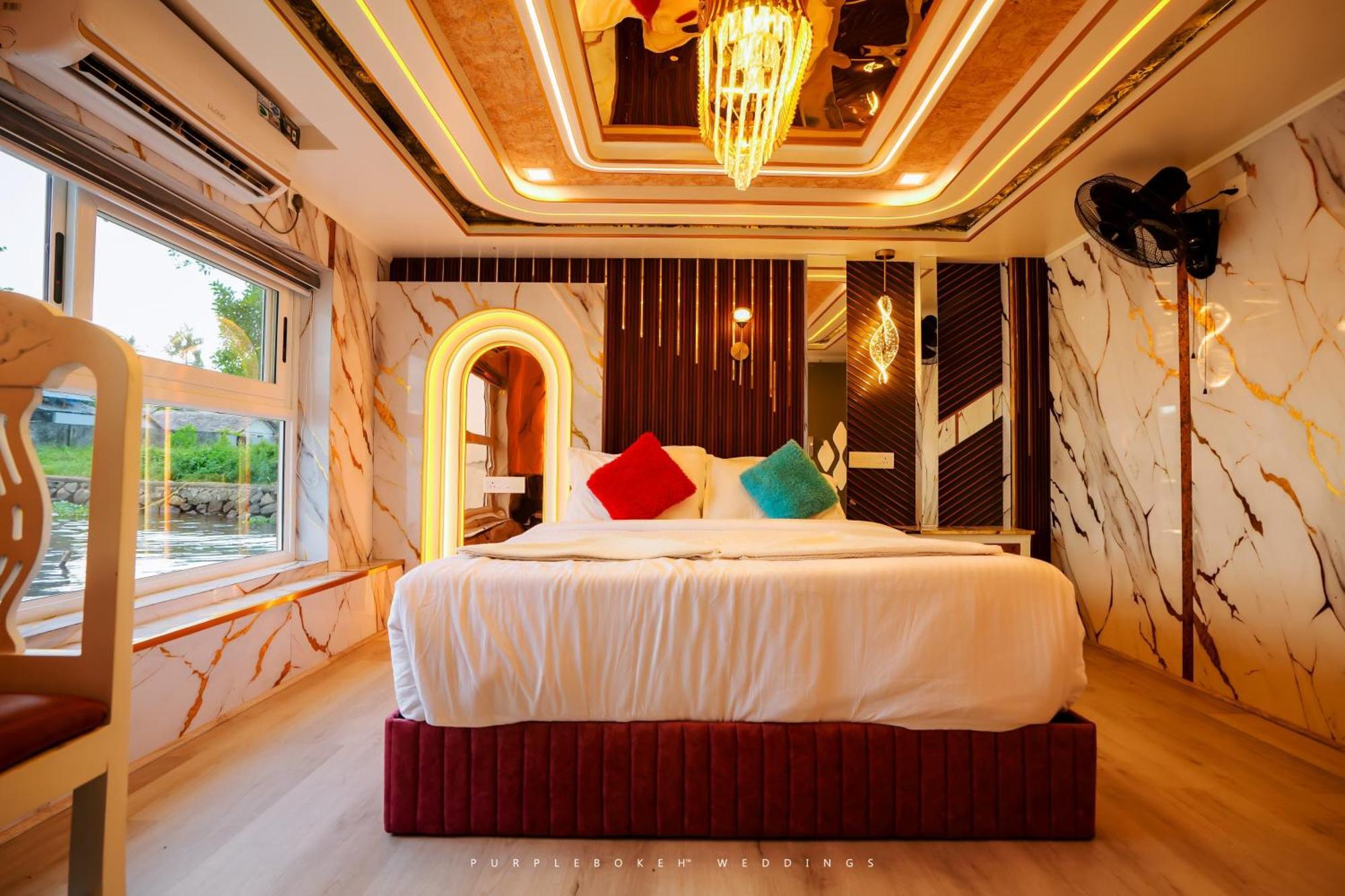 Beach Paradise Day Cruise Houseboat Alappuzha Esterno foto