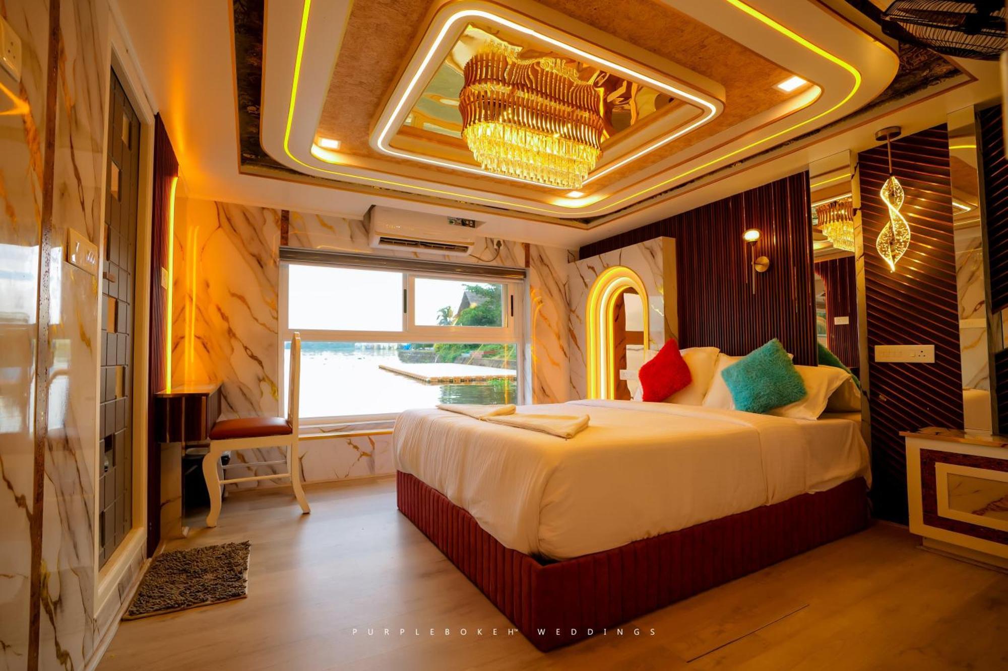 Hotel Beach Paradise Day Cruise Houseboat - Vaccinated Staff Alappuzha Esterno foto